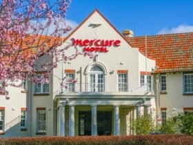 Mercure Canberra - Front
