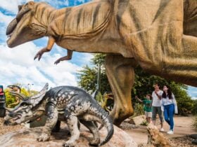 20 metre long T-rex