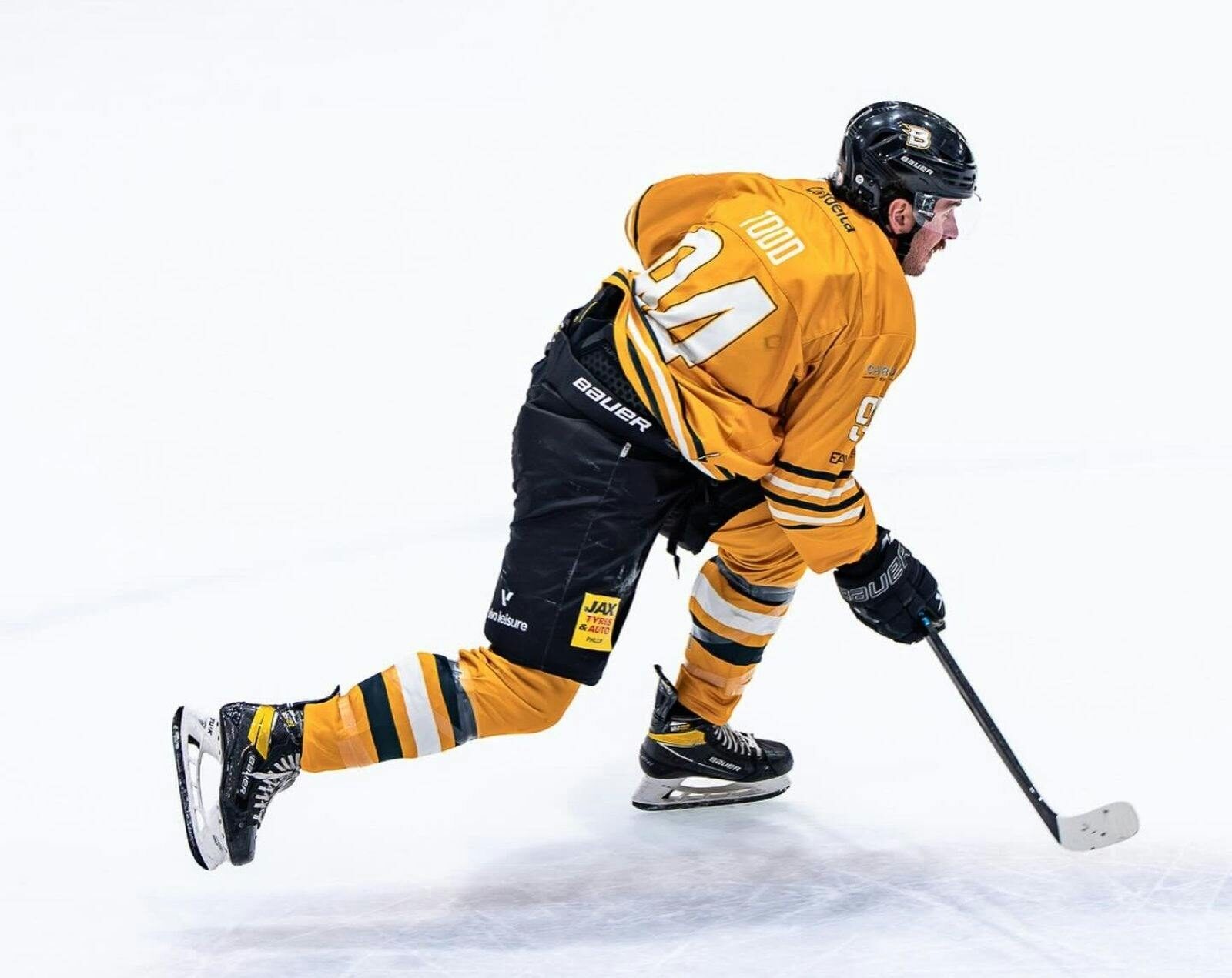 Cam Todd, Canberra Brave Ice Hockey player skating on the rink in a match