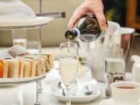 Champagne pour into glass