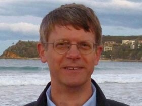 Headshot of Chet Van Duzer