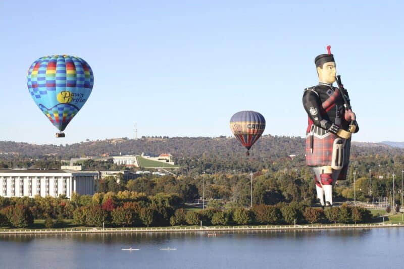 Hot air balloon flight during Balloon Spectacular