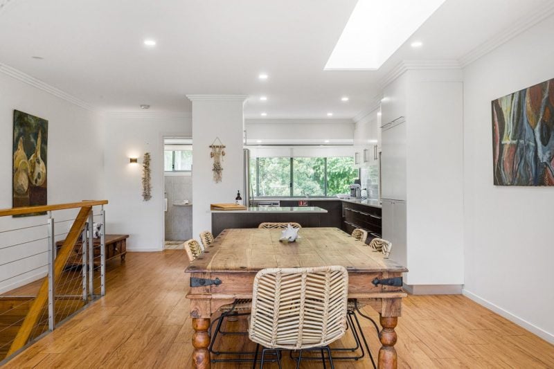 3 James Cook Apartments - Byron Bay - Dining Towards Kitchen Area