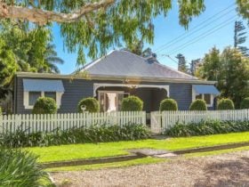 Aaloka Bay - Byron Bay - Front of House