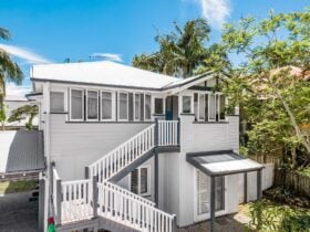 Cape Cottage - Byron Bay - Front of the House