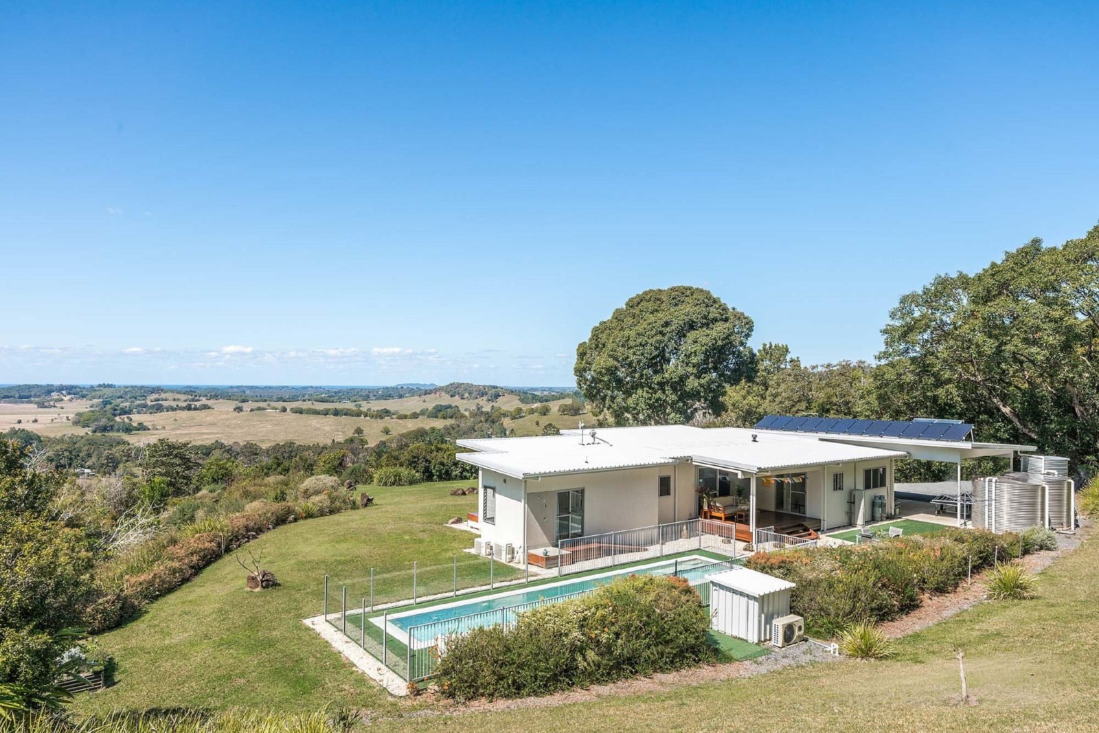 Jali Burugar - Byron Bay - Back of House View to Coast Extra