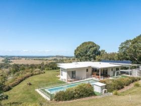 Jali Burugar - Byron Bay - Back of House View to Coast Extra