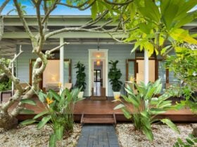 Margaret - Byron Bay - Patio to Entrance