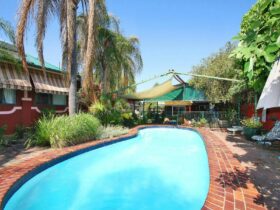 Ambleside Manilla Poolside