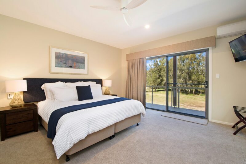 Deluxe King Room with Garden Views and Spa Bath