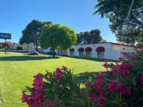 Motel Frontage