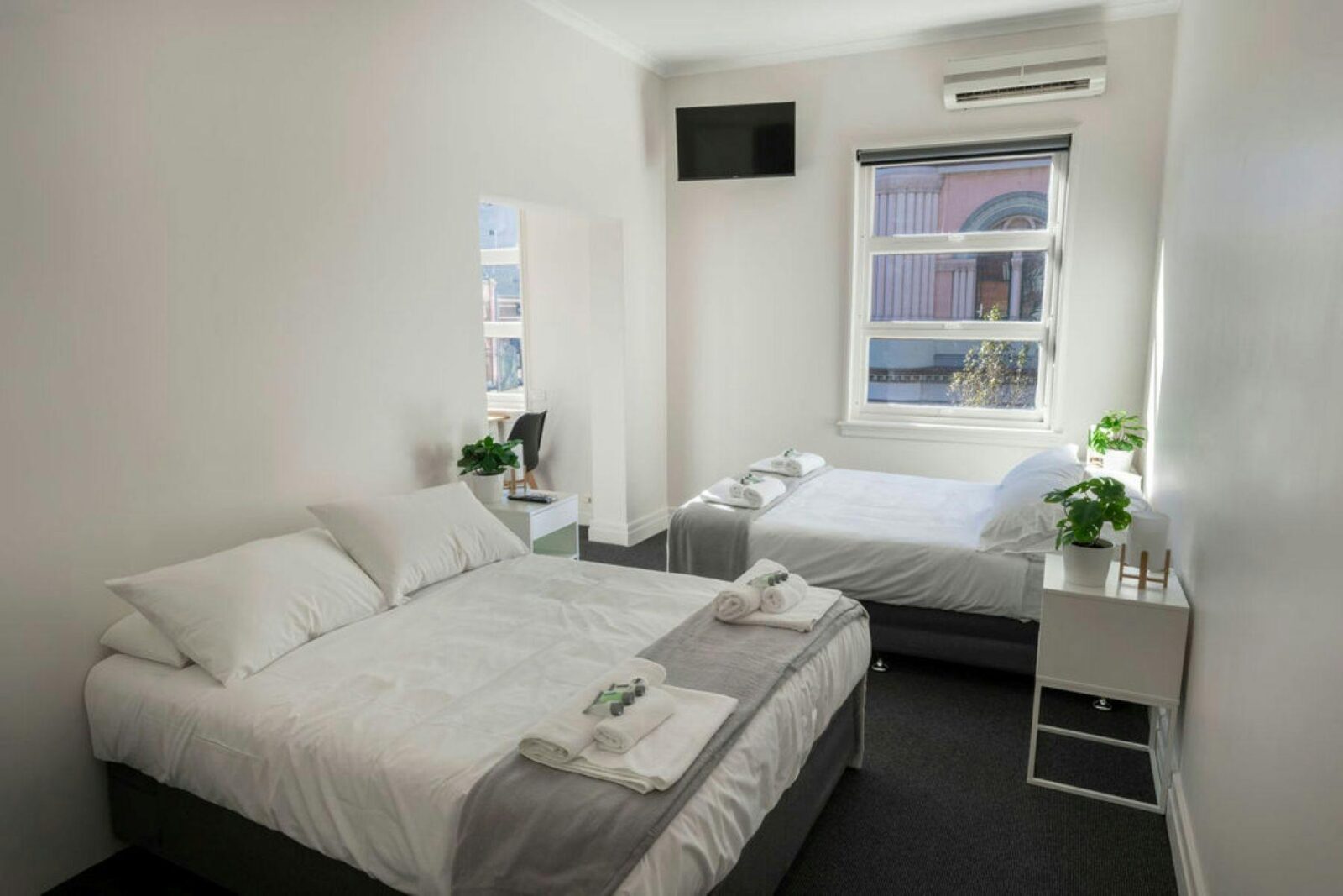 Bar Broadway Family Room