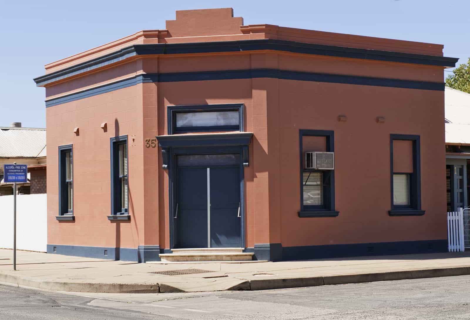 The Barking Owl Bed and Breakfast Building Exterior