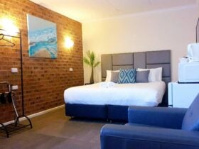 Bay and Basin Family Room