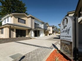 Front entrance to the Cardiff Executive Apartments