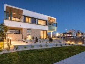 Club Old Bar Motel at night with Club Old Bar in the background