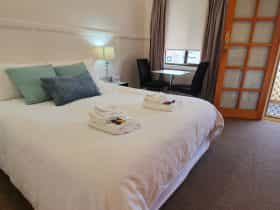 Room 1 - Queen Room