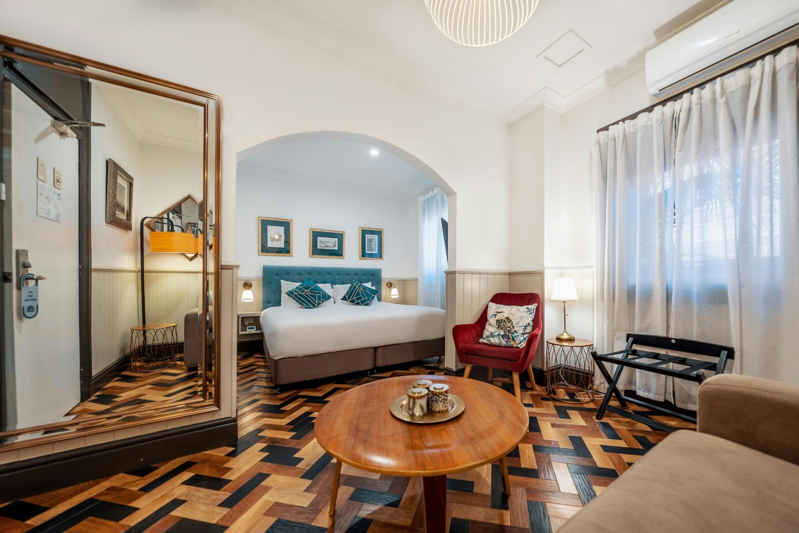 boutique rooms