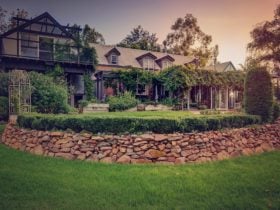 Historic Evanslea House is perfect for famililes or large groups of friends.