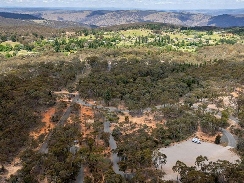 Aerial view of Glendora campground and the surrounding bushland. Credit: John Spencer/DCCEEW ©