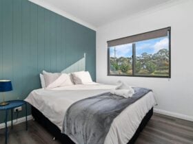 king Bed