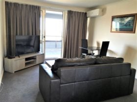 Horizon Holiday Apartments Living Area