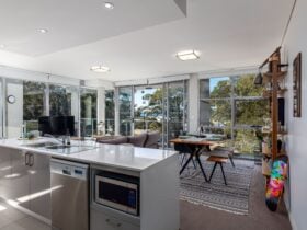 Kitchen / Dining