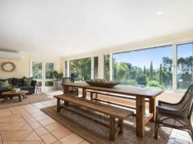 Large Lounge, Dining & Kitchen area
