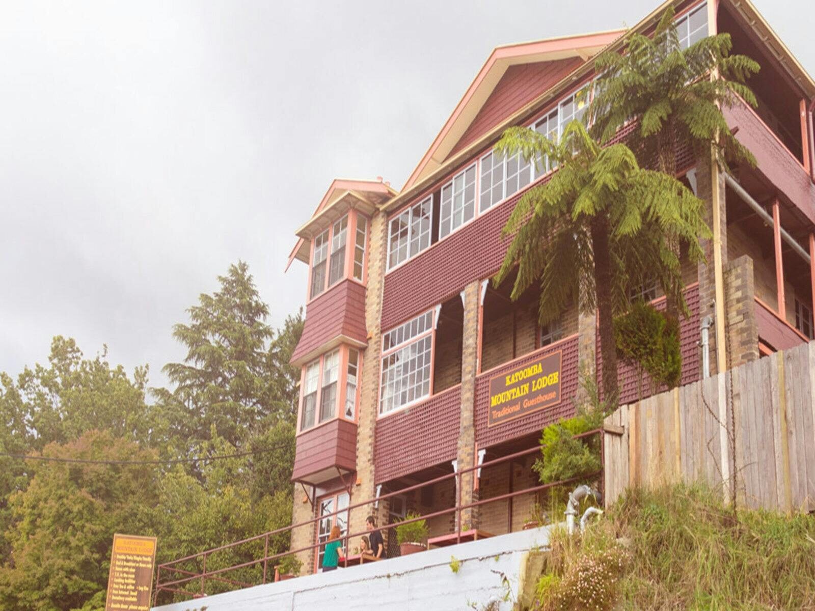 Katoomba Mountains Lodge