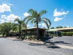 Lake Forbes Motel