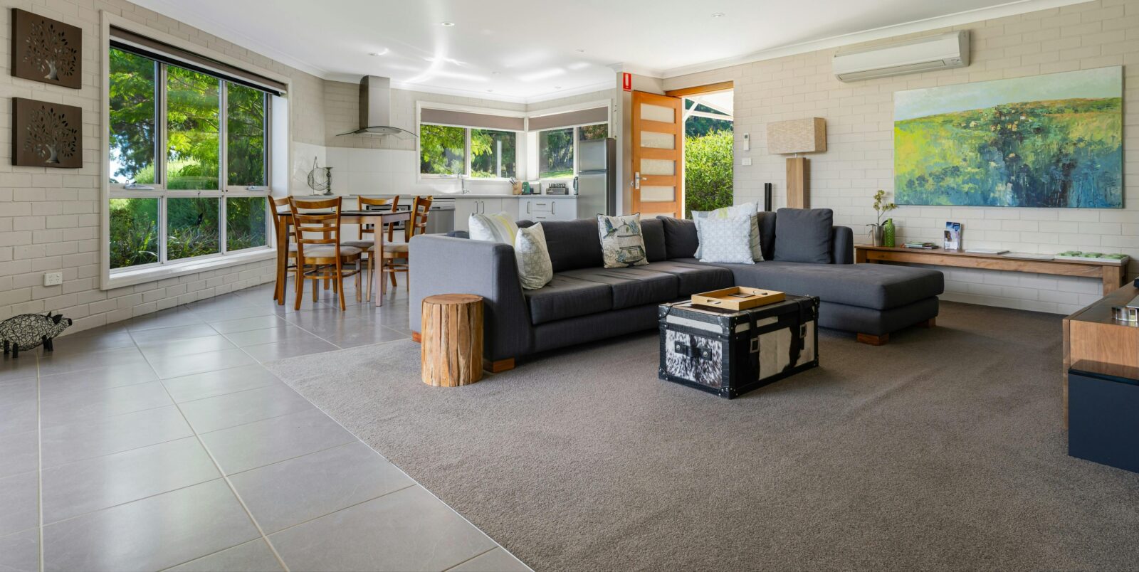 peace and tranquility at Lakeview with outdoor dining area