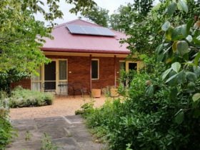 Leloma Bed and Breakfast