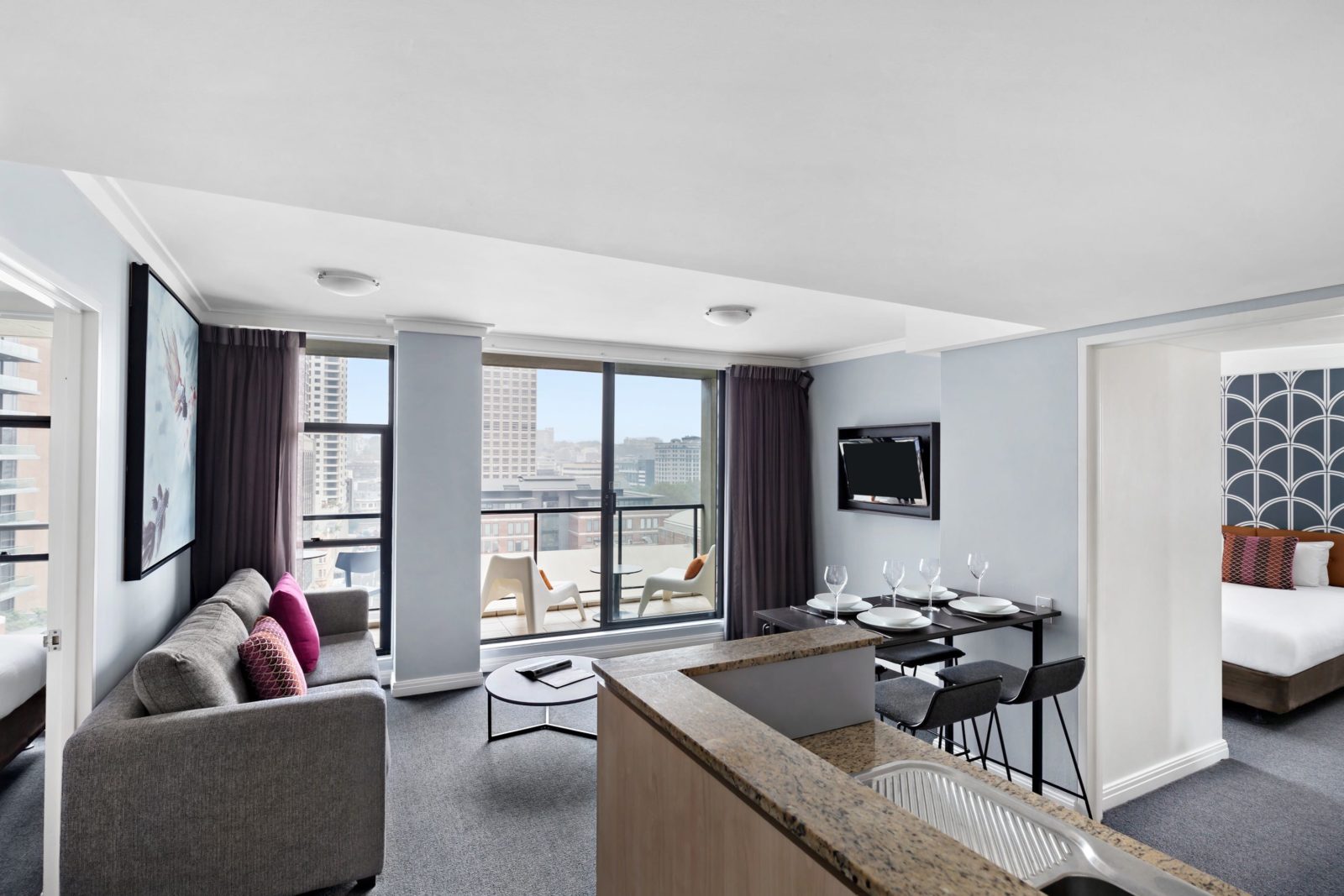 Mantra Sydney Central - 2 Bedroom Apartment