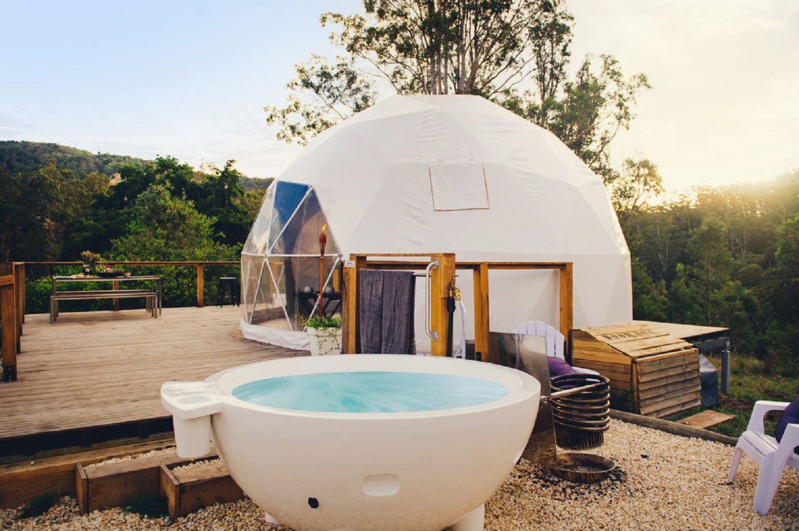 HOT TUB