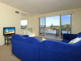 Lounge area