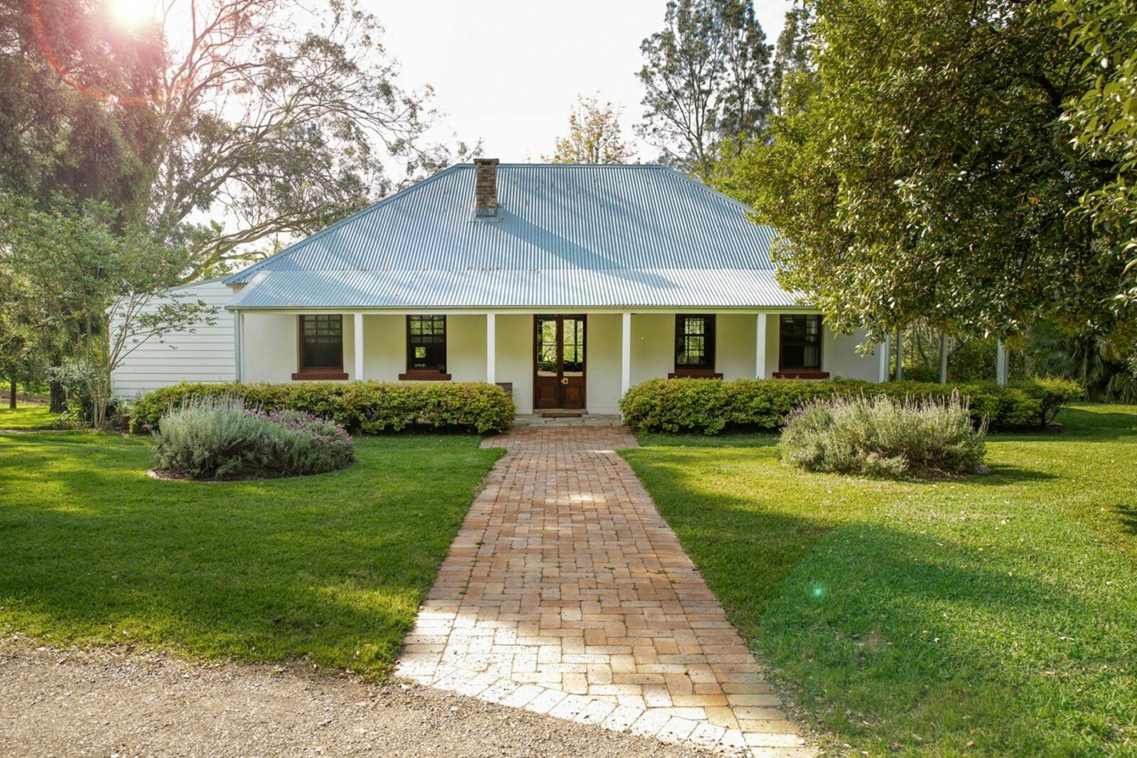 Old Duninald Facade