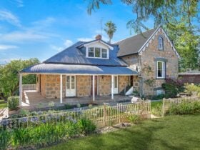 Street Frontage of 90 Macquarie Street, one of the oldest residential homes in Cowra built 1883.