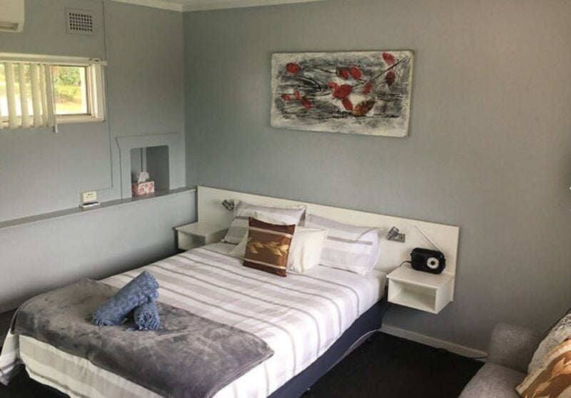 Plantation Motel