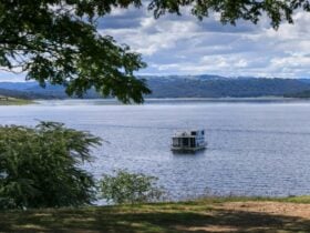 Reflections Holiday Parks Lake Burrendong House Boat
