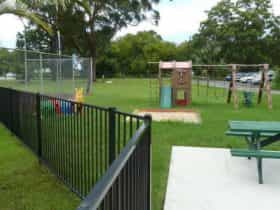 Riverside Holiday Park