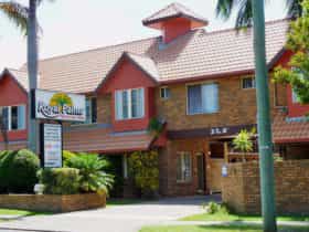 Royal Palms Motor Inn