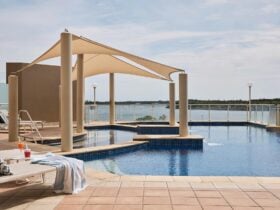rydges swimming pool