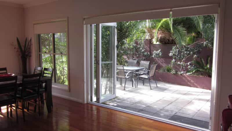 Stacker doors bring the outside in