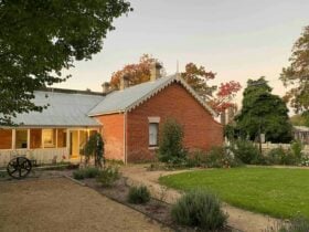 Strauss Cottage front exterior