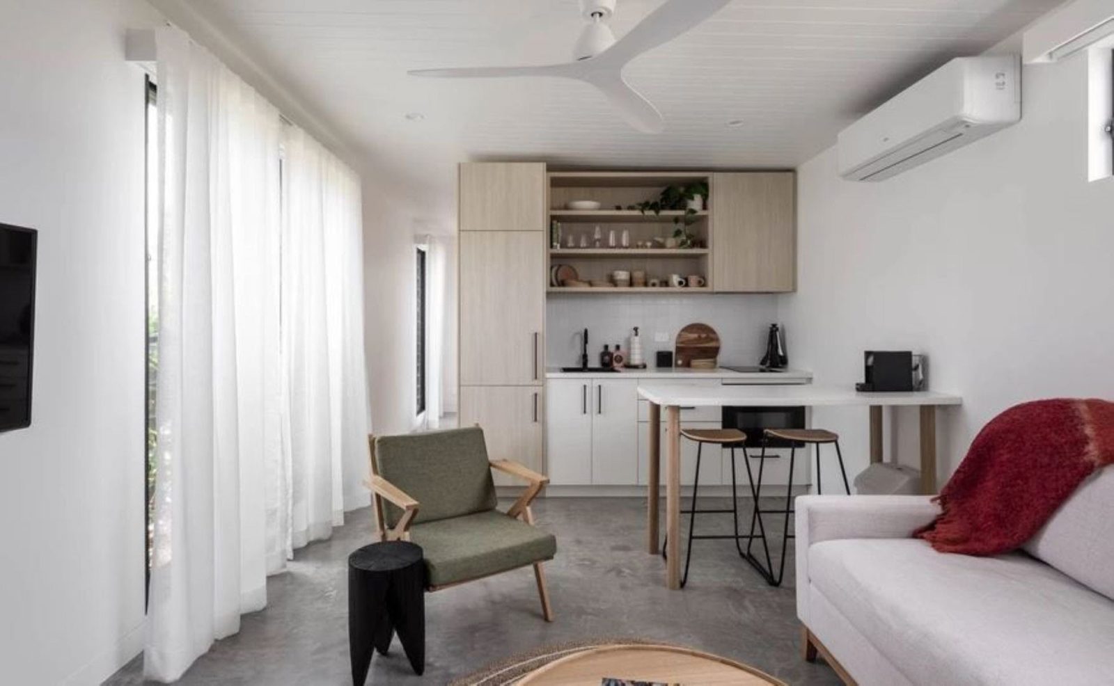 Studio Room living area