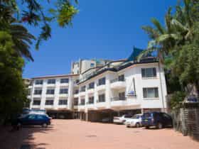 23 Spacious Serviced Aparments