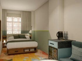 Th Clarence Hotel Sydney guest room