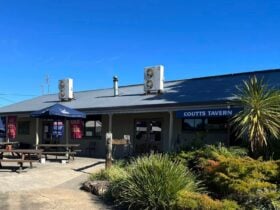 The Coutts Crossing Tavern