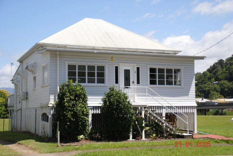 The Little River Cottage Riverfront Retreat built in 1902