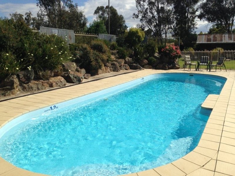 Pool at Tuckerbox Motor Inn